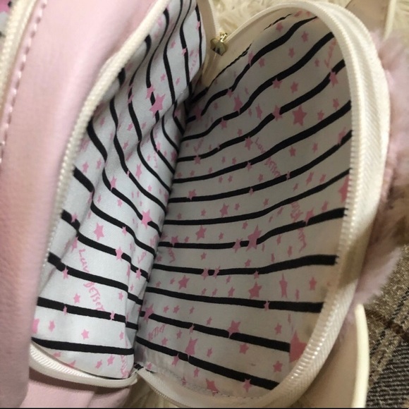 Backpack - Picture 7 of 9